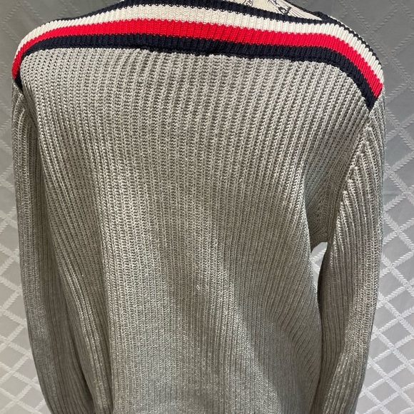 Tommy Hilfiger Gray Cable Knit Boatneck Sweater with Red Accents Size Large - Picture 3 of 11
